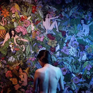 In the rush of shaking shoulders